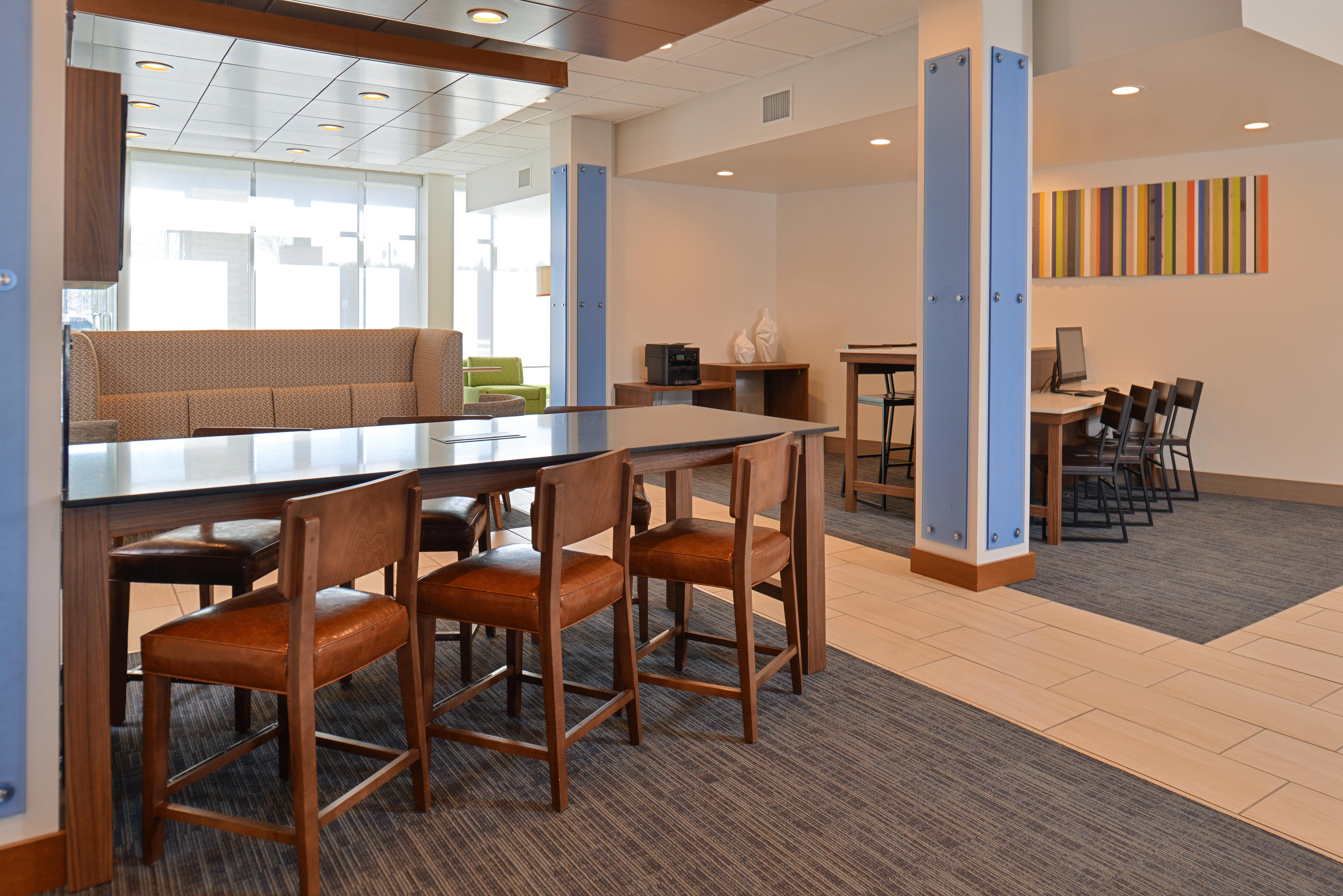 Holiday Inn Express & Suites - Southgate - Detroit Area, An Ihg Hotel Εξωτερικό φωτογραφία