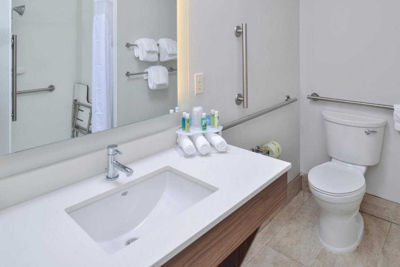 Holiday Inn Express & Suites - Southgate - Detroit Area, An Ihg Hotel Εξωτερικό φωτογραφία