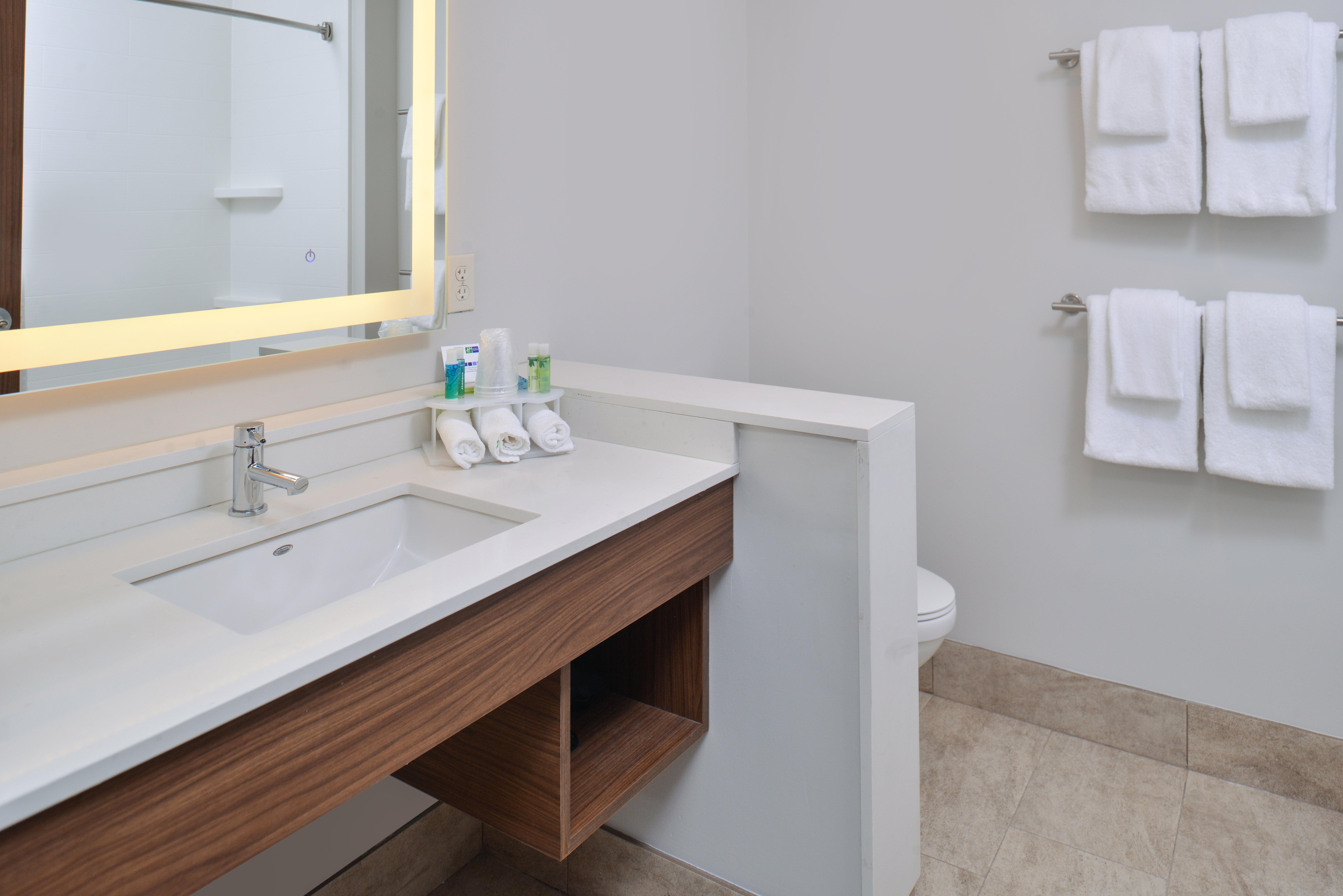 Holiday Inn Express & Suites - Southgate - Detroit Area, An Ihg Hotel Εξωτερικό φωτογραφία