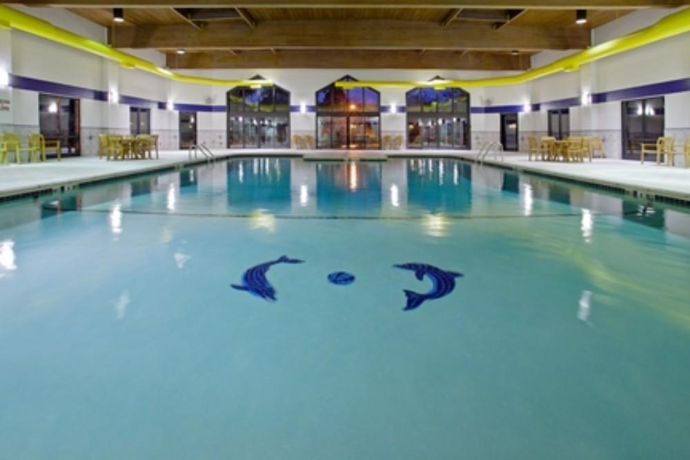 Holiday Inn Express & Suites - Southgate - Detroit Area, An Ihg Hotel Εξωτερικό φωτογραφία