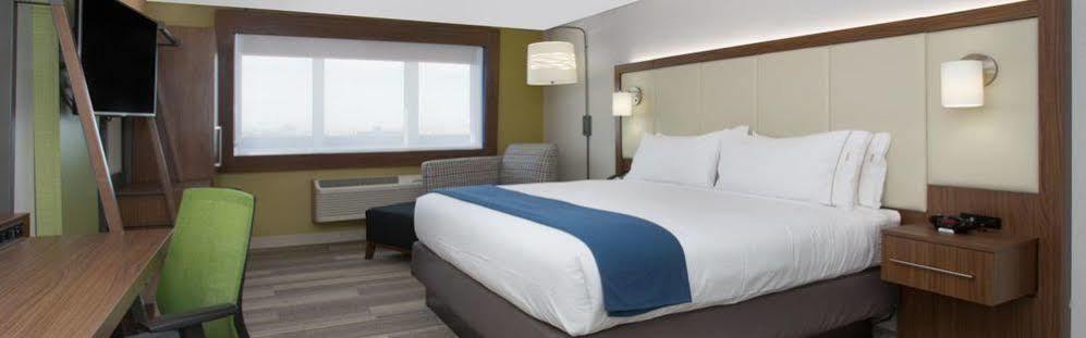 Holiday Inn Express & Suites - Southgate - Detroit Area, An Ihg Hotel Εξωτερικό φωτογραφία